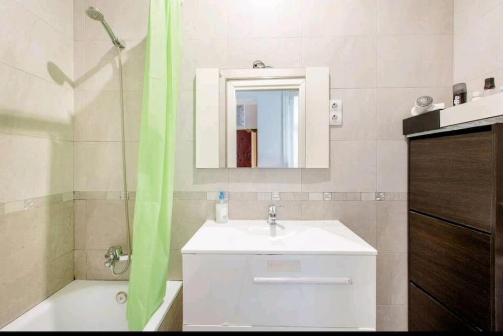 Apartamento Divina Malasana Madrid Exterior foto